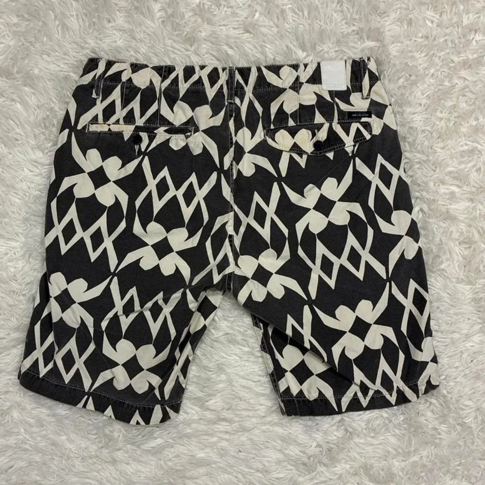 Preppy Scotch & Soda black + white patterned shorts - Picture 2 of 5